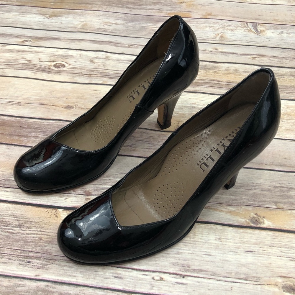 Anyi Lu ‘Emily’ black patent pump - Picture 2 of 8